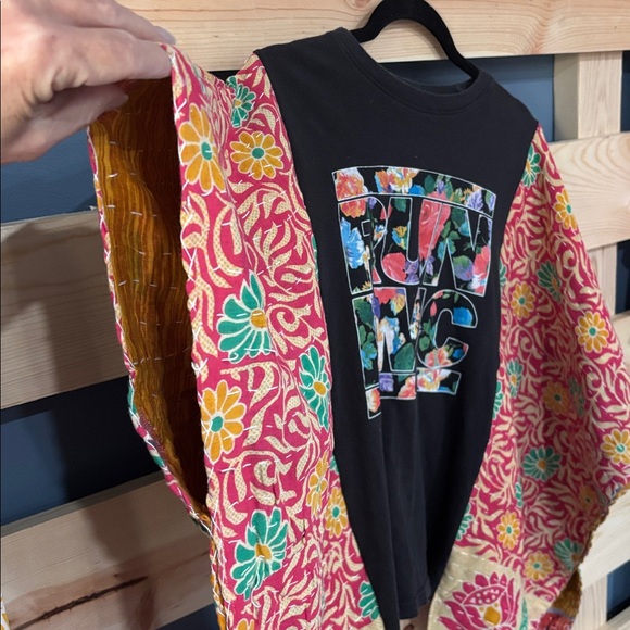 Upcycled RUN DMC T W/ Floral Kantha sleeves, by Susie. - Picture 4 of 8
